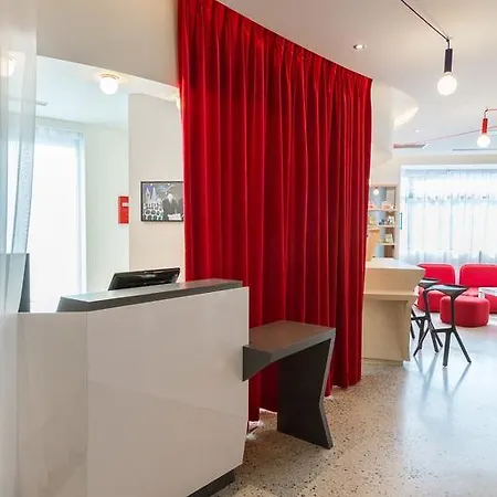 Otel Ibis Styles Paris Mairie De
