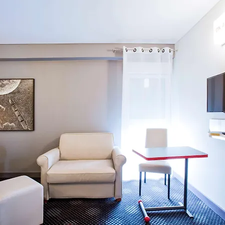Otel Ibis Styles Paris Mairie De Montreuil (Seine-Saint-Denis)
