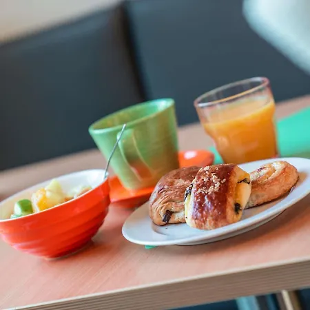 Ibis Styles Paris Mairie De Otel 3*