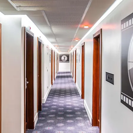 Otel Ibis Styles Paris Mairie De Montreuil (Seine-Saint-Denis)