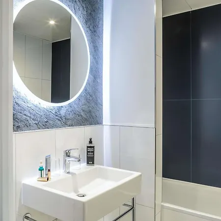 Ibis Styles Paris Mairie De Otel 3*