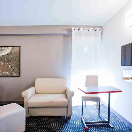Ibis Styles Paris Mairie De Hotell 3*